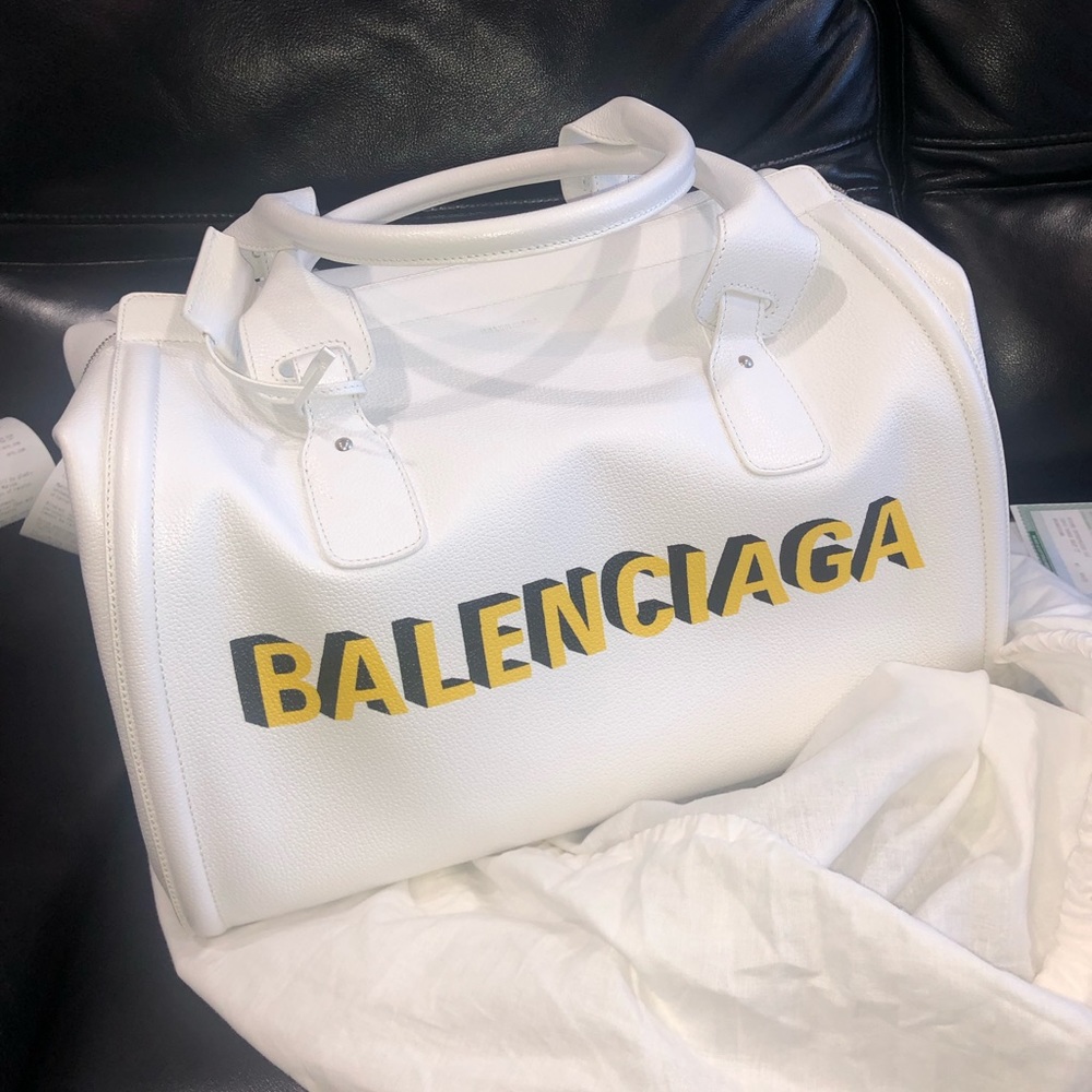 BALENCIAGA DUFFEL NEW WITH TAGS 100% AUTHENTIC